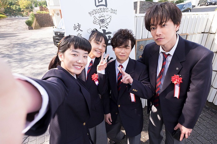 《半邊，藍天》劇照